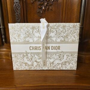Christian Dior Gold & Cream Shopping Bag & Ribbon--NEW